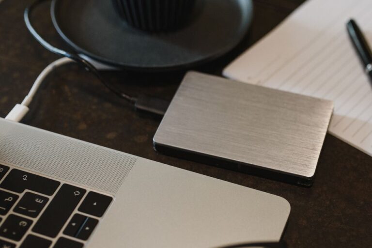 bảo trì và sao lưu dữ liệu website